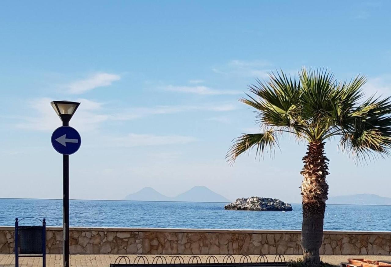 布罗洛Casa Tranquilla E Luminosa Con Terrazzo A Due Passi Dal Mare公寓 外观 照片